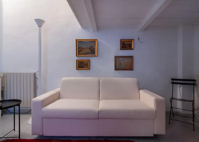 Mo Apartman Follonica