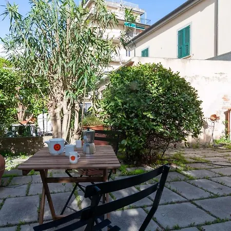 Mo Apartament Follonica